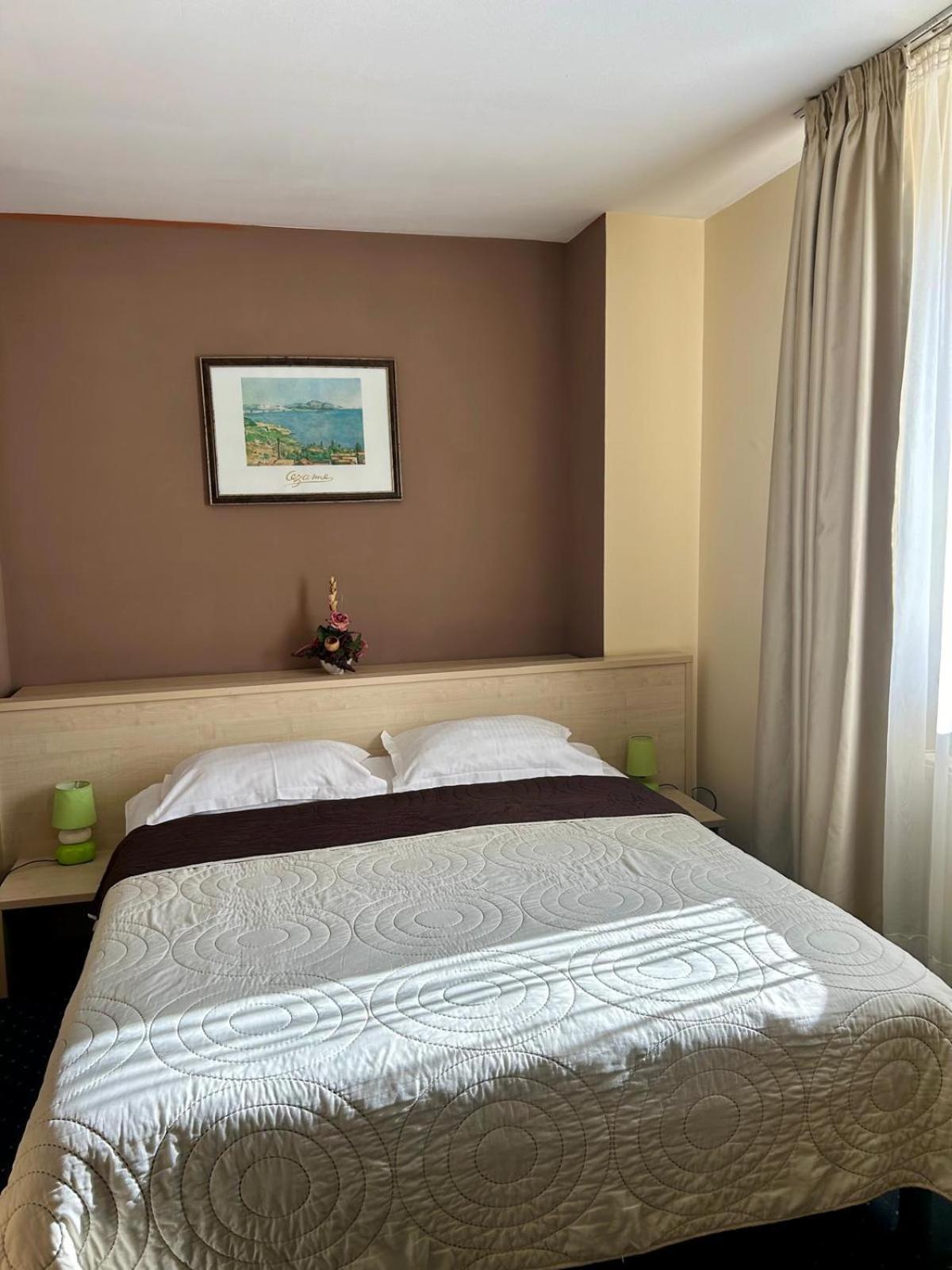Hotel Pacific Тимишоара Екстериор снимка