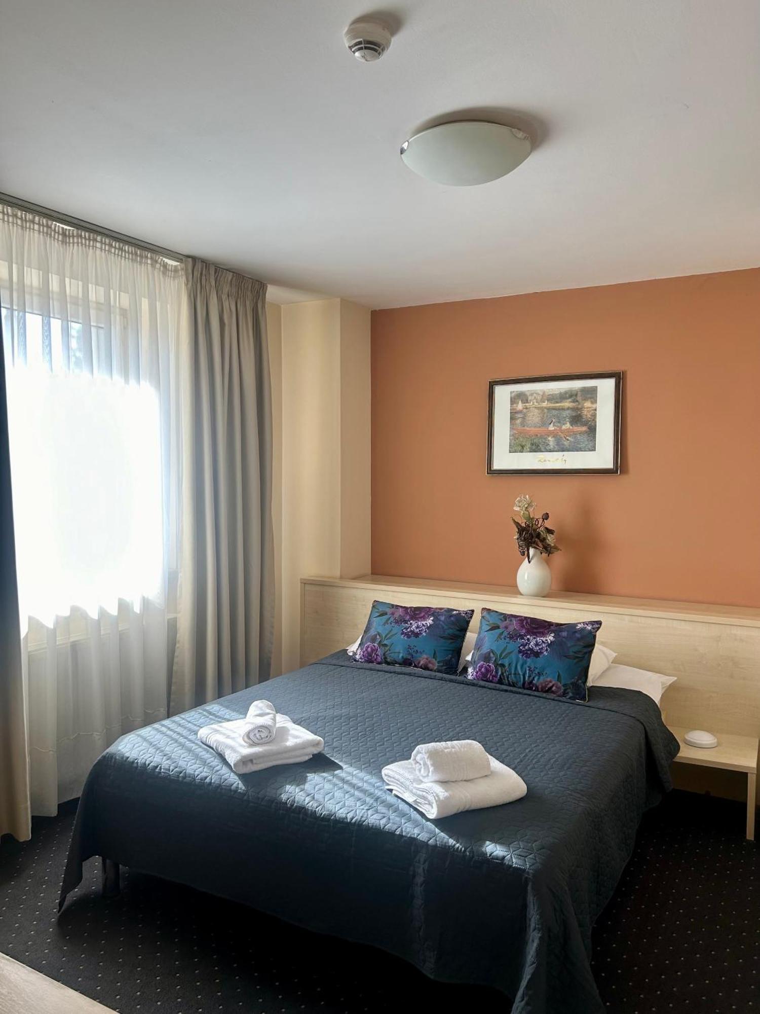 Hotel Pacific Тимишоара Екстериор снимка