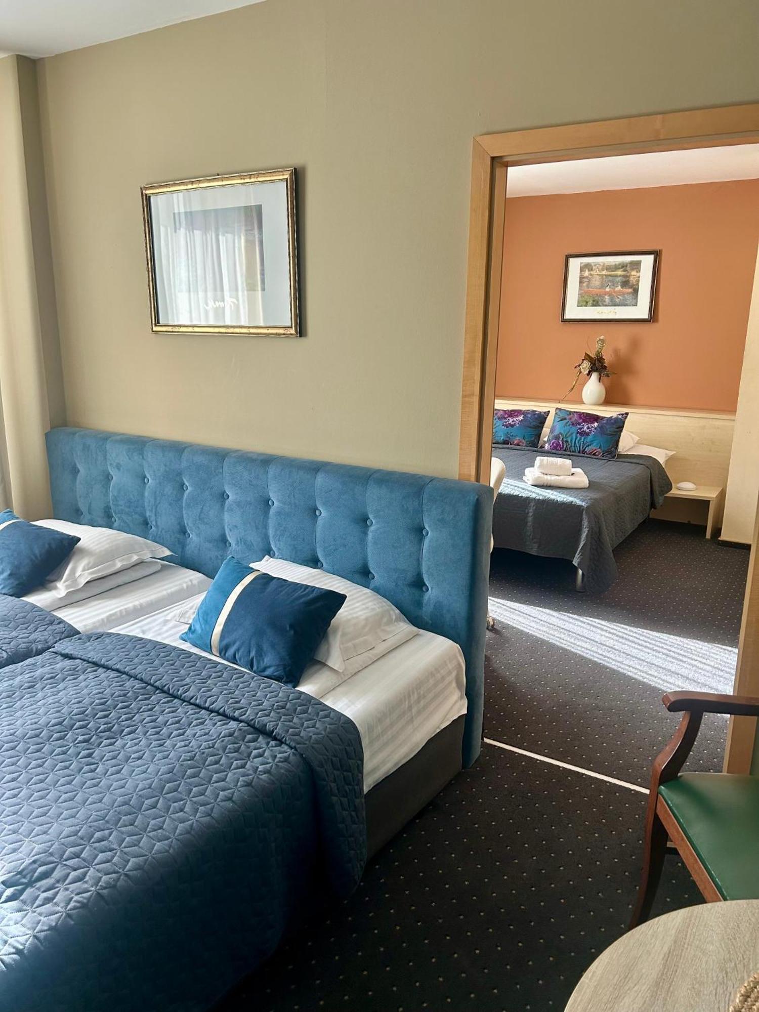 Hotel Pacific Тимишоара Екстериор снимка